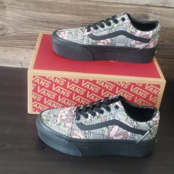 Vans Old Skool Stackform Womens Platform Shoes Romantic Goth Floral Tapestry - Picture 3 of 11